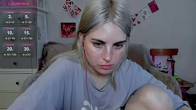 Snapshot of pawpaws chatting on July 11, 8:47 am pawpaws online show from July 11, 8:47 am