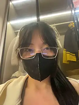 Snapshot of MEOW_MEO chatting on November 22, 2:49 pm MEOW MEO online show from November 22, 2:49 pm