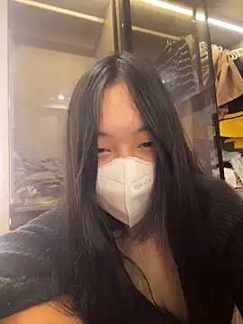 Snapshot of MEOW_MEO chatting on December 21, 3:25 pm MEOW MEO online show from December 21, 3:25 pm