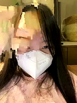 Snapshot of MEOW_MEO chatting on December 17, 3:28 pm MEOW MEO online show from December 17, 3:28 pm