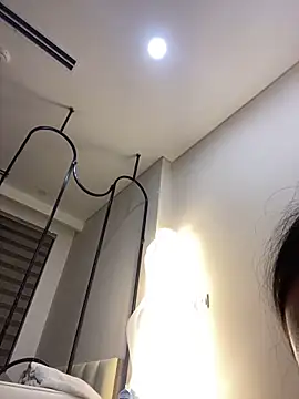 Snapshot of MEOW_MEO chatting on March 18, 8:37 pm MEOW MEO online show from March 18, 8:37 pm