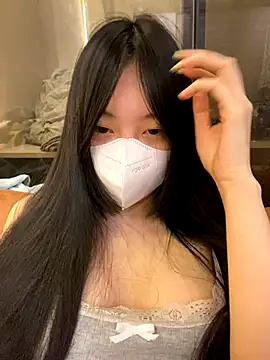 Snapshot of MEOW_MEO chatting on December 14, 4:45 pm MEOW MEO online show from December 14, 4:45 pm