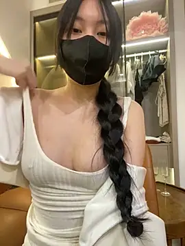 Snapshot of MEOW_MEO chatting on November 18, 4:10 pm MEOW MEO online show from November 18, 4:10 pm