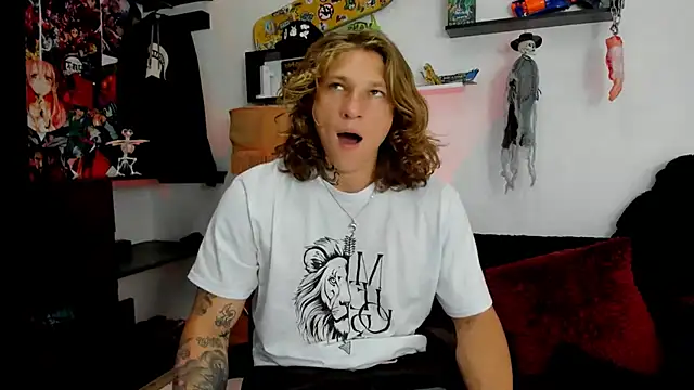 Tom Krakow online show from December 3, 9:06 pm