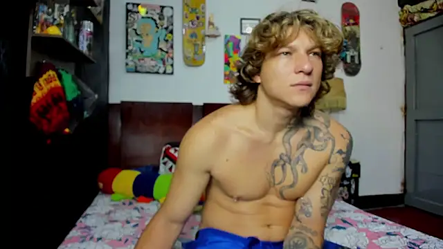 Tom Krakow online show from November 25, 2:06 pm