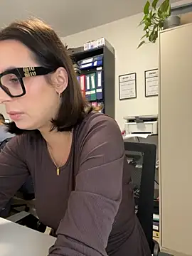 Hii Lolla online show from October 23, 6:01 am