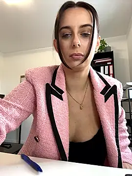 Snapshot of Hii_Lolla chatting on January 15, 9:01 am Hii Lolla online show from January 15, 9:01 am