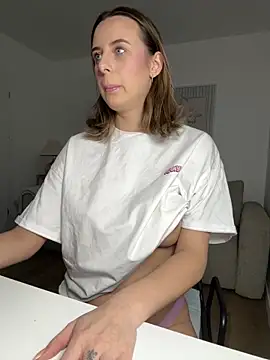 Snapshot of Hii_Lolla chatting on February 22, 5:14 pm Hii Lolla online show from February 22, 5:14 pm