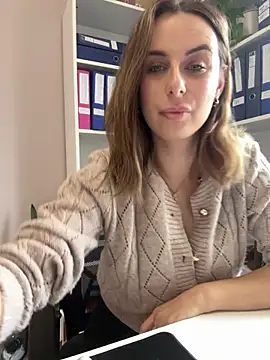 Hii Lolla online show from March 11, 7:46 am