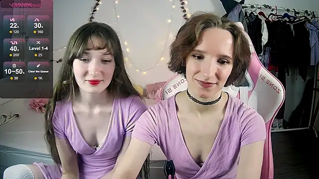 Snapshot of Violet_Veliya chatting on December 16, 4:55 pm Violet Veliya online show from December 16, 4:55 pm