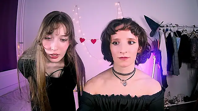 Snapshot of Violet_Veliya chatting on March 22, 5:36 pm Violet Veliya online show from March 22, 5:36 pm