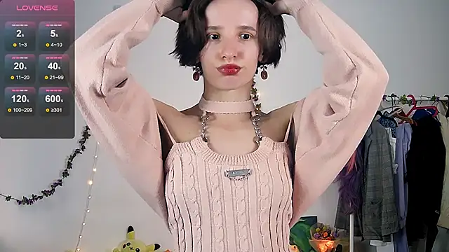 Snapshot of Violet_Veliya chatting on September 19, 3:27 pm Violet Veliya online show from September 19, 3:27 pm