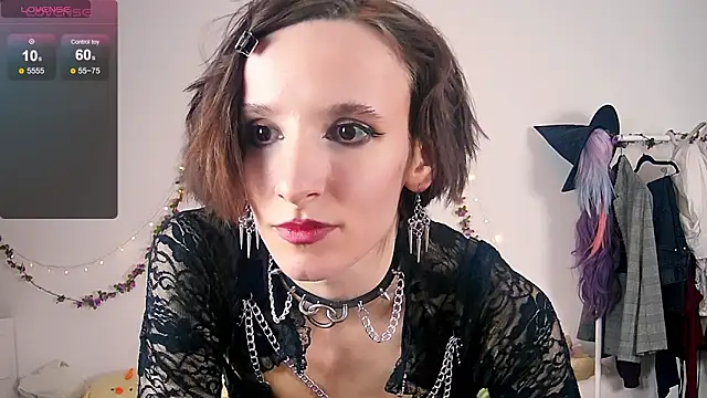 Snapshot of Violet_Veliya chatting on November 2, 5:40 pm Violet Veliya online show from November 2, 5:40 pm