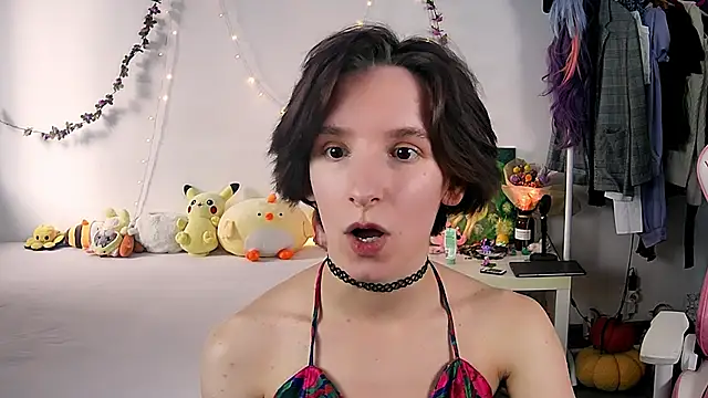 Snapshot of Violet_Veliya chatting on September 18, 1:25 pm Violet Veliya online show from September 18, 1:25 pm