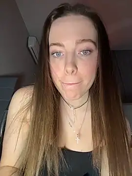 -SweetDi- online show from March 3, 7:32 pm