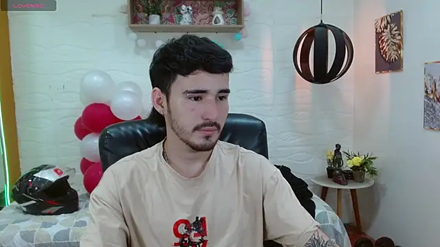 DmitriSanders online show from February 26, 8:36 pm