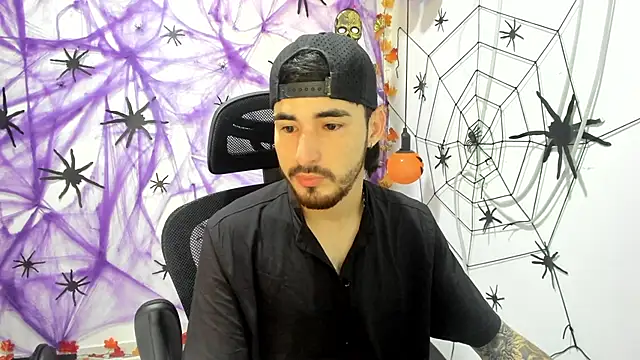 DmitriSanders online show from October 21, 4:39 pm