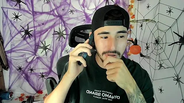 DmitriSanders online show from October 10, 5:25 pm