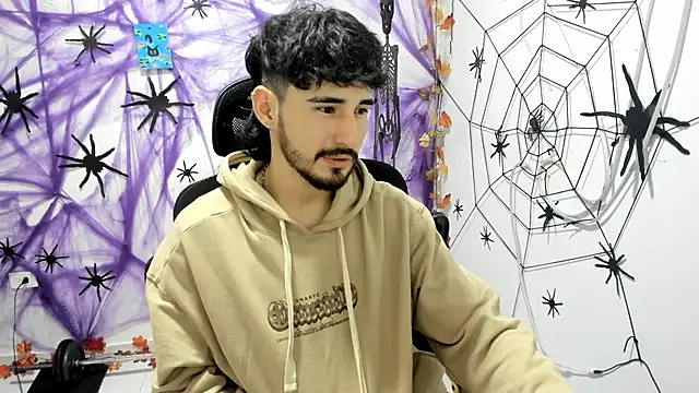 DmitriSanders online show from December 20, 9:28 pm