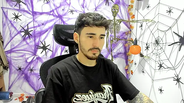 DmitriSanders online show from October 9, 8:42 pm