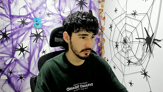 DmitriSanders online show from December 18, 8:23 pm