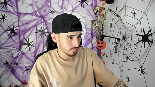 DmitriSanders online show from September 28, 7:43 pm