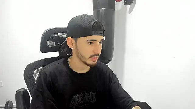 DmitriSanders online show from September 9, 10:30 pm