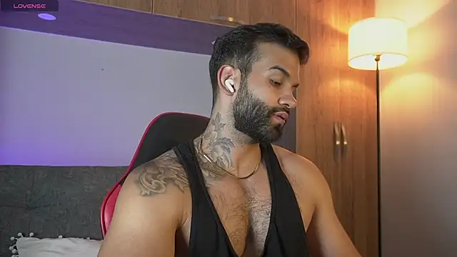 MarkHazze online show from February 17, 11:46 pm