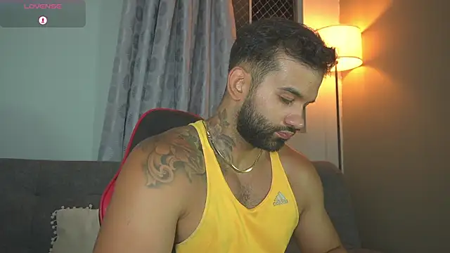 Snapshot of MarkHazze chatting on July 1, 12:00 am MarkHazze online show from July 1, 12:00 am