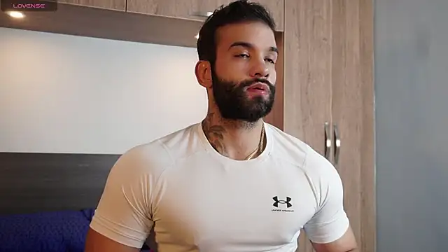 Snapshot of MarkHazze chatting on September 9, 10:41 pm MarkHazze online show from September 9, 10:41 pm