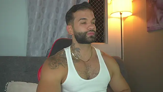 Snapshot of MarkHazze chatting on July 13, 1:16 am MarkHazze online show from July 13, 1:16 am