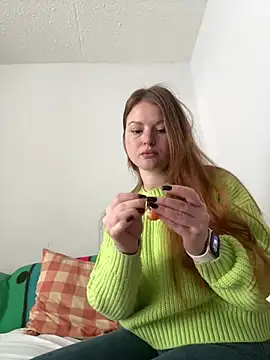 Snapshot of cuteFoxi chatting on February 14, 5:03 pm cuteFoxi online show from February 14, 5:03 pm