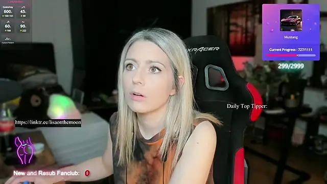 Snapshot of Lisaonthemoon chatting on March 9, 4:22 pm Lisaonthemoon online show from March 9, 4:22 pm