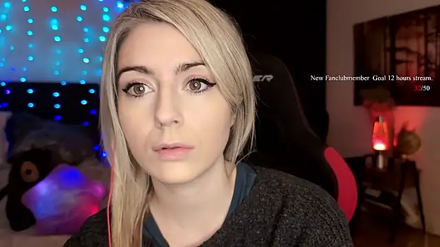 Lisaonthemoon online show from March 16, 5:48 pm