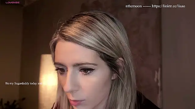 Lisaonthemoon online show from March 25, 8:30 pm