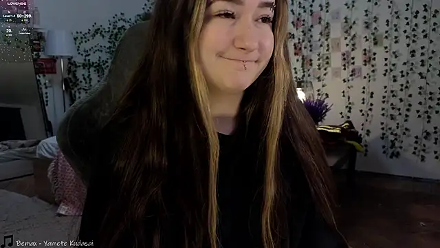 Megan  Hart online show from December 24, 2:21 am