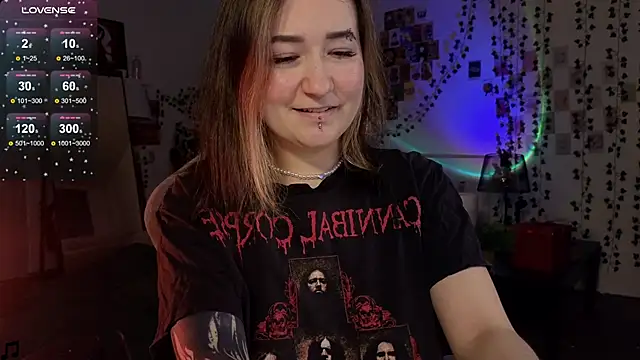 Megan  Hart online show from January 31, 6:46 am