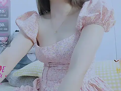 Snapshot of Linh_diudang chatting on November 3, 11:08 pm Linh diudang online show from November 3, 11:08 pm