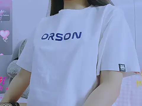 Snapshot of Linh_diudang chatting on November 15, 3:43 am Linh diudang online show from November 15, 3:43 am