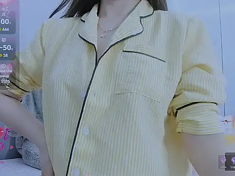 Snapshot of Linh_diudang chatting on November 29, 3:17 am Linh diudang online show from November 29, 3:17 am