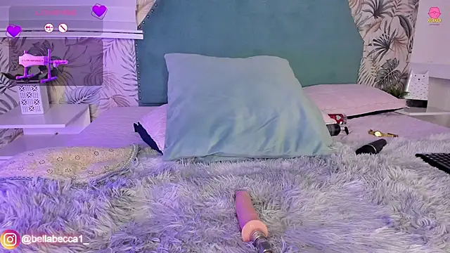 bellaa becca online show from March 17, 11:35 pm