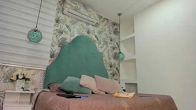 bellaa becca online show from February 24, 6:04 pm