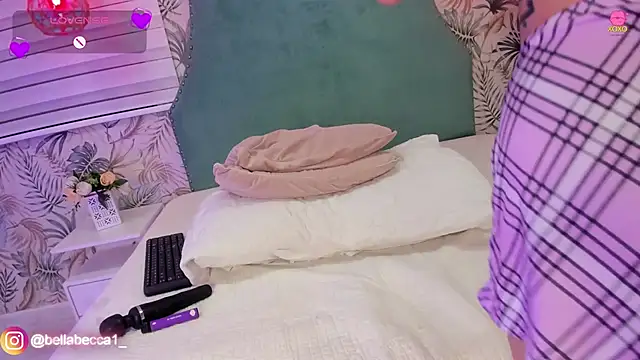 bellaa becca online show from January 30, 10:30 pm