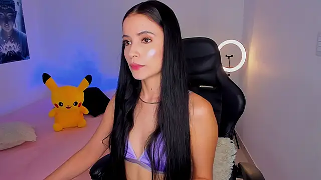 melanyrouse1 online show from April 7, 8:10 pm