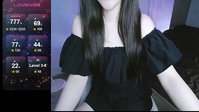  Viviann  online show from March 3, 4:15 pm