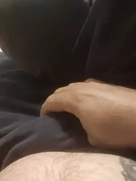 Snapshot of dredre1069 chatting on November 21, 1:59 am dredre1069 online show from November 21, 1:59 am