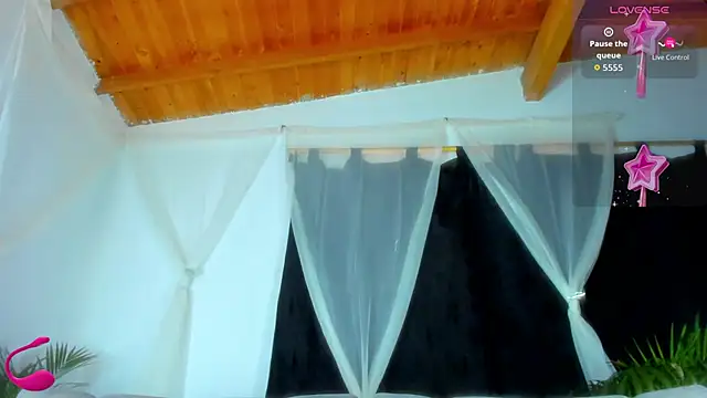 esteveen ortegas  online show from December 3, 3:44 pm