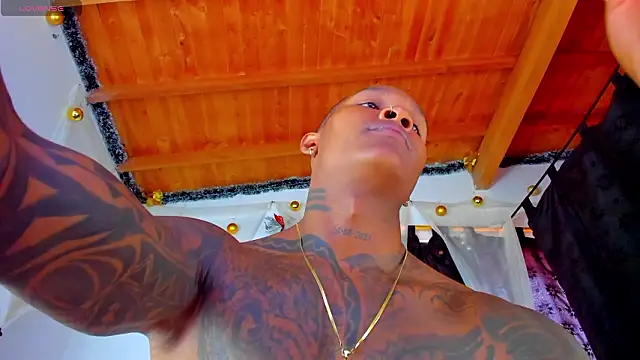 esteveen ortegas  online show from March 15, 3:19 pm