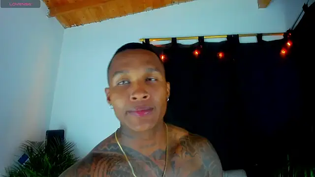 esteveen ortegas  online show from September 18, 7:33 am