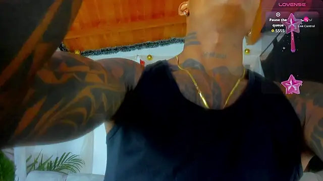 esteveen ortegas  online show from February 21, 3:58 pm